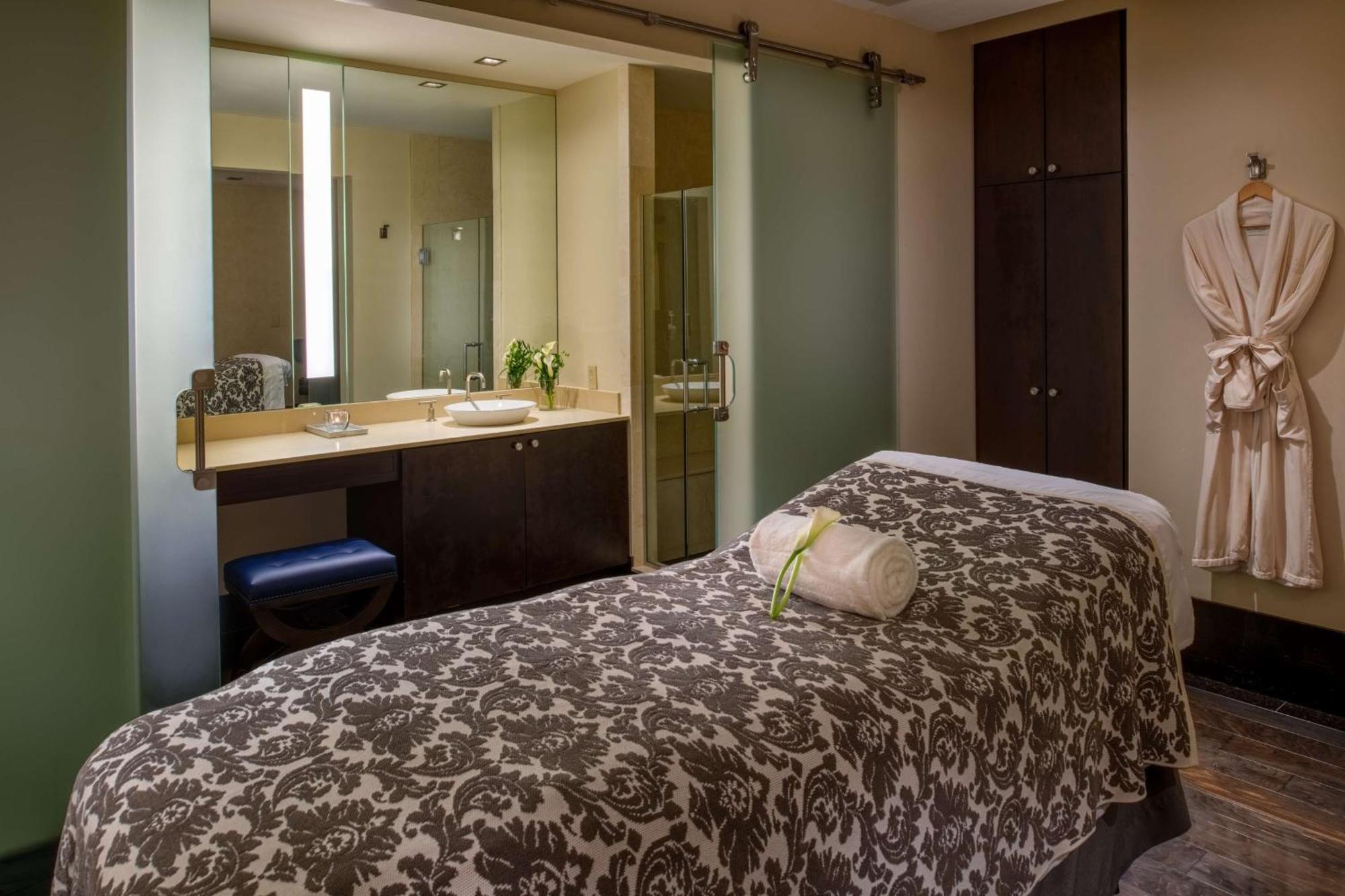 The Roosevelt - Waldorf Astoria &